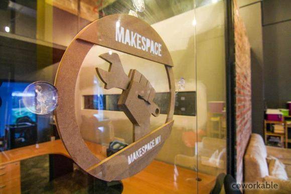 Makespace - Collaborative Working Space for People who bring to Life New ideas, Products, Services or Social projects.